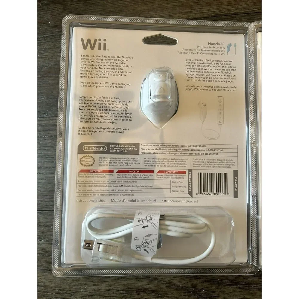 Genuine Official Nintendo Wii Nunchuk Nunchuck Controller White OEM -NEW Sealed‎